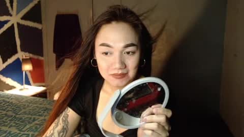 Melissa online show from 12-20-24, 10:49