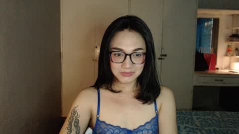 Snapshot of xxxsexydollxxx chatting on 12-16-25, 12:15 Melissa online show from 12-16-25, 12:15