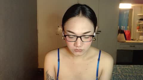 Snapshot of xxxsexydollxxx chatting on 12-22-25, 12:07 Melissa online show from 12-22-25, 12:07