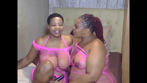 Xxxslutscombination online show from 03-29-26, 05:18