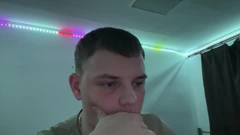 Leo online show from 03-12-26, 09:43