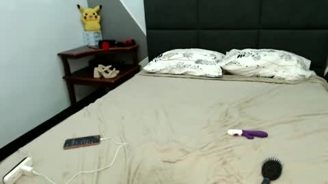 xxxur_wild_asianxxx online show from 03-04-25, 12:55