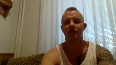 Snapshot of xyloreto80 chatting on 11-29-25, 02:31 xyloreto80 online show from 11-29-25, 02:31