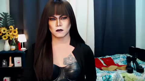 QueenMarina online show from 09-28-25, 05:18