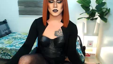 Snapshot of xyournightmarequeenx chatting on 02-20-26, 12:27 QueenMarina online show from 02-20-26, 12:27