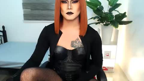 Snapshot of xyournightmarequeenx chatting on 03-01-26, 07:43 QueenMarina online show from 03-01-26, 07:43