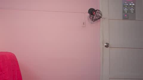 Snapshot of yahaira_26 chatting on 03-06-26, 01:24 petronila online show from 03-06-26, 01:24