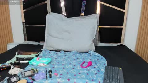 Yahaira online show from 02-06-26, 04:32