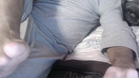 Snapshot of yahe2010 chatting on 01-30-25, 01:44 grillino online show from 01-30-25, 01:44