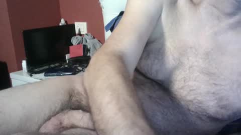 Snapshot of yahe2010 chatting on 03-09-25, 11:14 grillino online show from 03-09-25, 11:14