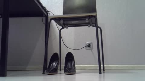 Dina online show from 12-04-25, 07:50