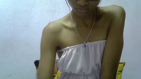 Snapshot of yalane chatting on 06-17-26, 07:33 yalane online show from 06-17-26, 07:33