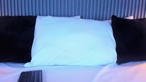 Yalezka online show from 05-07-26, 04:29