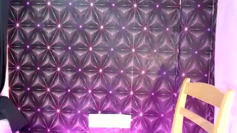 Snapshot of yami_sukehiroxxx chatting on 10-22-25, 01:33 yami_sukehiroxxx online show from 10-22-25, 01:33