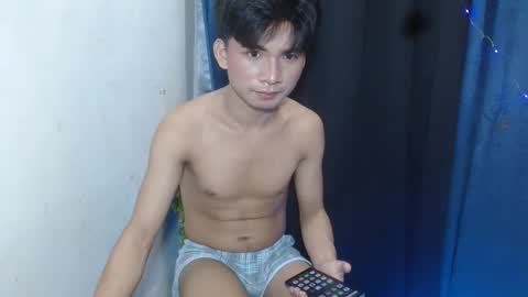 Snapshot of yami_sukehiroxxx chatting on 11-11-25, 06:08 yami_sukehiroxxx online show from 11-11-25, 06:08