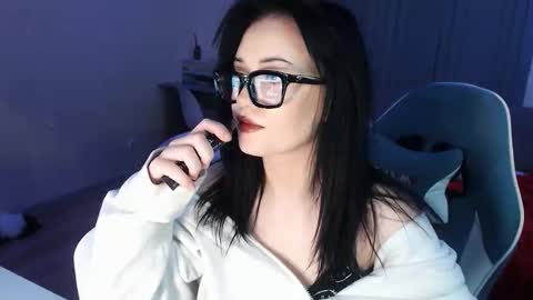 Snapshot of yamilean chatting on 03-02-26, 11:33 Yami online show from 03-02-26, 11:33