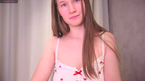 Yana  online show from 10-11-25, 02:15