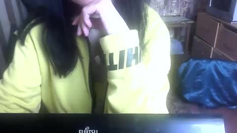 Snapshot of yanafiesta chatting on 04-30-26, 10:32 yanafiesta online show from 04-30-26, 10:32