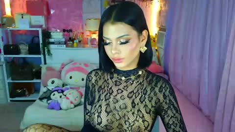 Snapshot of yang_audreylone chatting on 03-20-26, 01:32 YANG AUDREY LONE online show from 03-20-26, 01:32