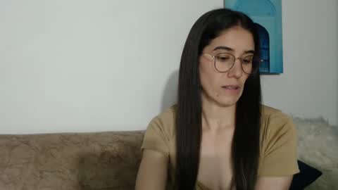 Snapshot of yani_28 chatting on 01-26-25, 05:45 Yani online show from 01-26-25, 05:45