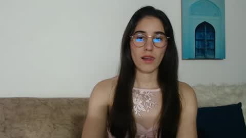 Snapshot of yani_28 chatting on 02-16-25, 10:43 Yani online show from 02-16-25, 10:43