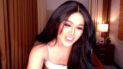 Allisonn online show from 03-08-25, 02:08