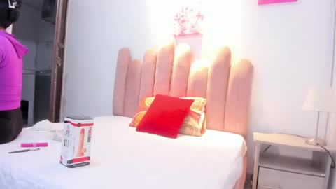 yara10_ online show from 04-30-26, 11:27