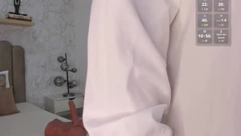 Snapshot of yaraamada chatting on 11-19-25, 07:03 Yara online show from 11-19-25, 07:03