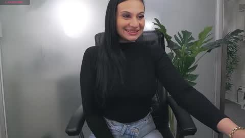 Yara online show from 04-28-26, 04:06