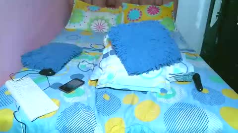 YARITHZA online show from 12-14-25, 10:03