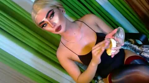 miss yasii online show from 09-21-25, 03:57