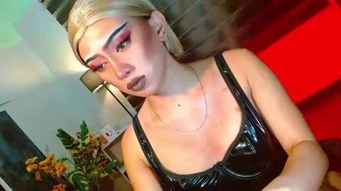 miss yasii online show from 03-12-26, 06:03