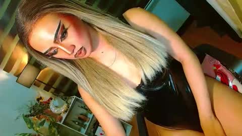 miss yasii online show from 04-30-26, 08:57