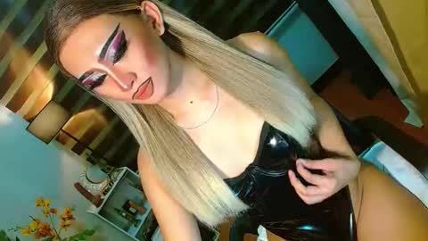 miss yasii online show from 05-12-26, 02:36