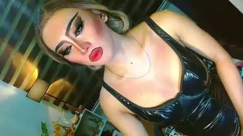 miss yasii online show from 06-15-26, 01:02