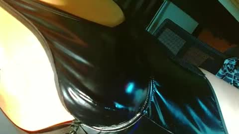 miss yasii online show from 06-16-26, 01:47