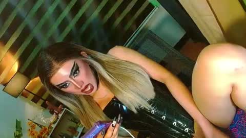 miss yasii online show from 06-23-26, 03:32