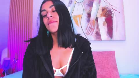 Snapshot of yasiir_0229 chatting on 12-15-24, 03:56 Yasiir online show from 12-15-24, 03:56
