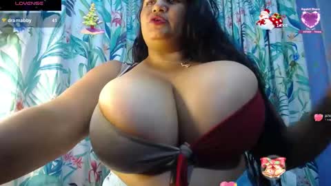 Yasmin online show from 12-31-24, 09:06