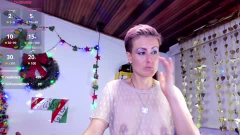 Yasemin online show from 12-27-24, 11:10