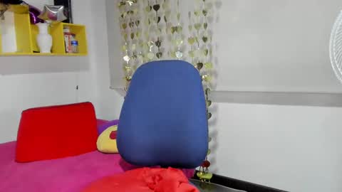 Yasemin online show from 02-01-25, 10:55