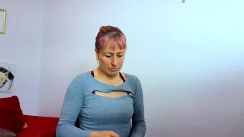 Yasemin online show from 02-05-26, 10:31