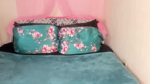 Yasmina online show from 03-08-25, 08:55