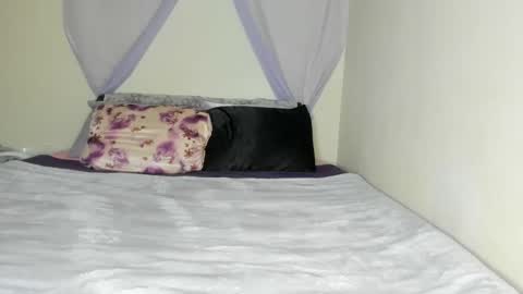 Yasmina online show from 10-14-25, 10:10