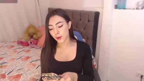 Yasmin online show from 03-08-25, 03:35