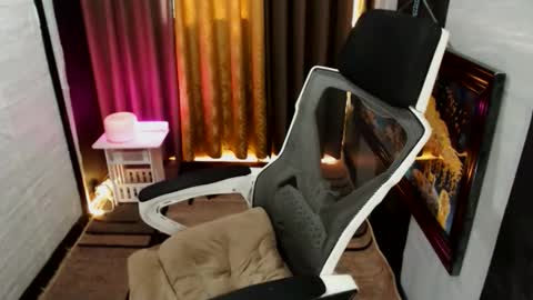 yassiered online show from 11-29-25, 02:25