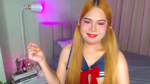 Snapshot of yazmin_shines chatting on 01-21-25, 02:15 Yazzi online show from 01-21-25, 02:15