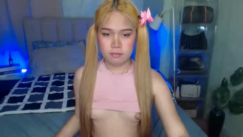 Snapshot of yazmin_shines chatting on 10-10-25, 01:26 Yazzi online show from 10-10-25, 01:26