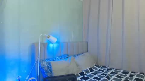 Snapshot of yazmin_shines chatting on 10-24-25, 11:23 Yazzi online show from 10-24-25, 11:23
