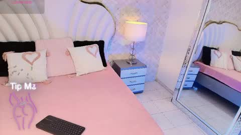  YazminJenner  online show from 05-12-26, 05:37